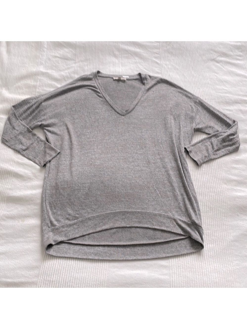 Joan Vass Gray Slouchy Oversized V-Neck Lightweight Sweater Size Medium